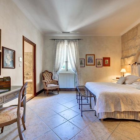 Mas Des Comtes De Provence Hotel Tarascon Exterior foto